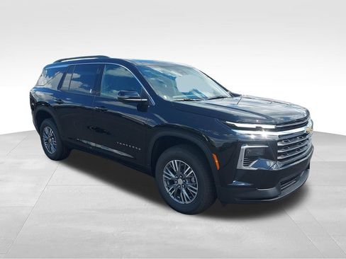 New 2026 Chevrolet Traverse LT w/ Driver Confidence Package FWD image 7