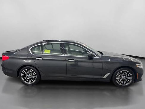 Used 2017 BMW 540i xDrive image 11