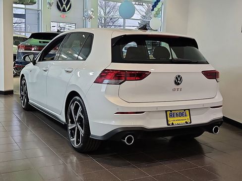 New 2026 Volkswagen GTI SE FWD image 5