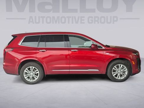 Used 2024 Cadillac XT6 Luxury w/ LPO, Floor Liner Package AWD/4WD image 6