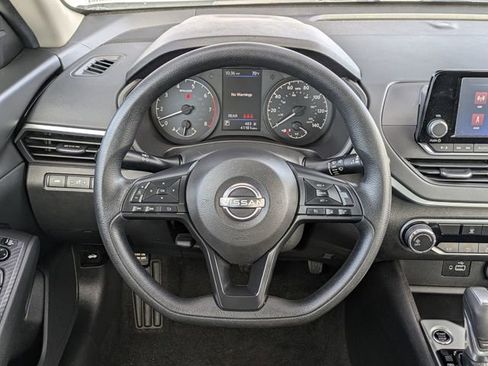 Used 2024 Nissan Altima 2.5 S image 17