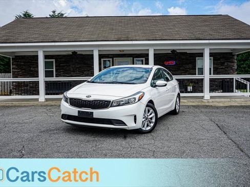 Used 2017 Kia Forte LX w/ LX Popular Package FWD image 1
