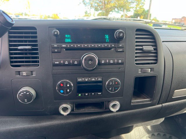 Used 2008 Chevrolet Silverado 1500 LT w/ Power Pack Plus AWD/4WD image 16