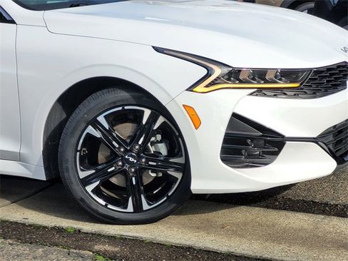 Used 2024 Kia K5 GT-Line w/ GT-Line Premium Package image 9