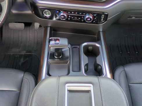 Used 2022 GMC Sierra 1500 SLT w/ SLT Convenience Package image 19