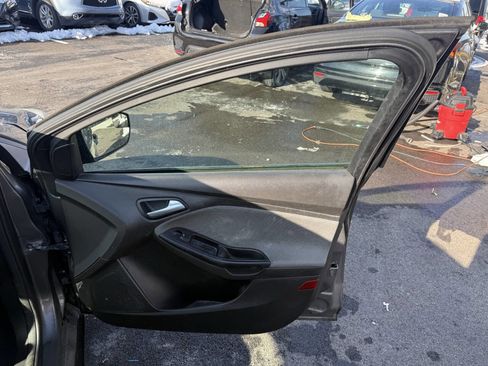 Used 2012 Ford Focus SE image 13