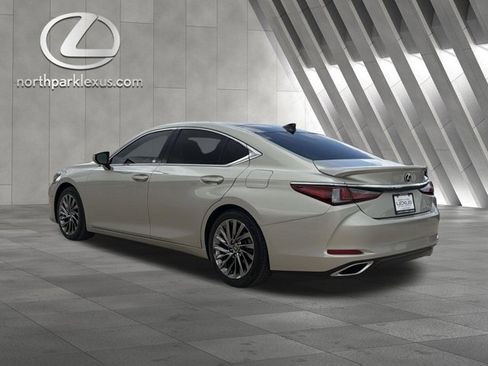 Certified 2024 Lexus ES 350 Ultra Luxury w/ Accessory Package (Z2) FWD image 2