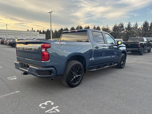 Used 2024 Chevrolet Silverado 1500 Custom w/ Turbomax Blackout Package image 7