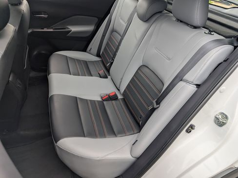 Used 2024 Nissan Kicks SR w/ SR Premium Package FWD image 17