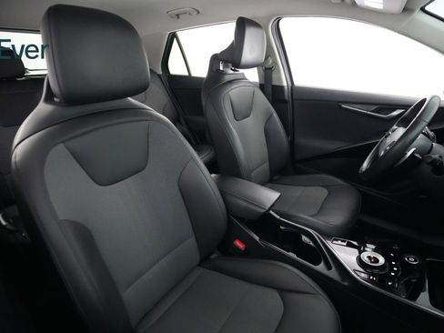 Used 2023 Kia Niro Wind FWD image 23