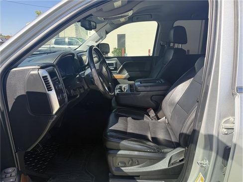 Used 2018 Chevrolet Silverado 1500 LTZ AWD/4WD image 11