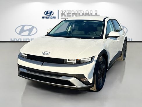 New 2026 Hyundai Ioniq 5 SEL image 3