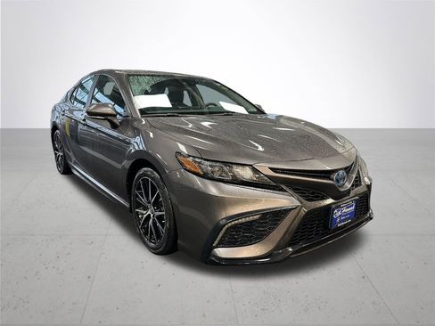 Certified 2024 Toyota Camry SE image 6