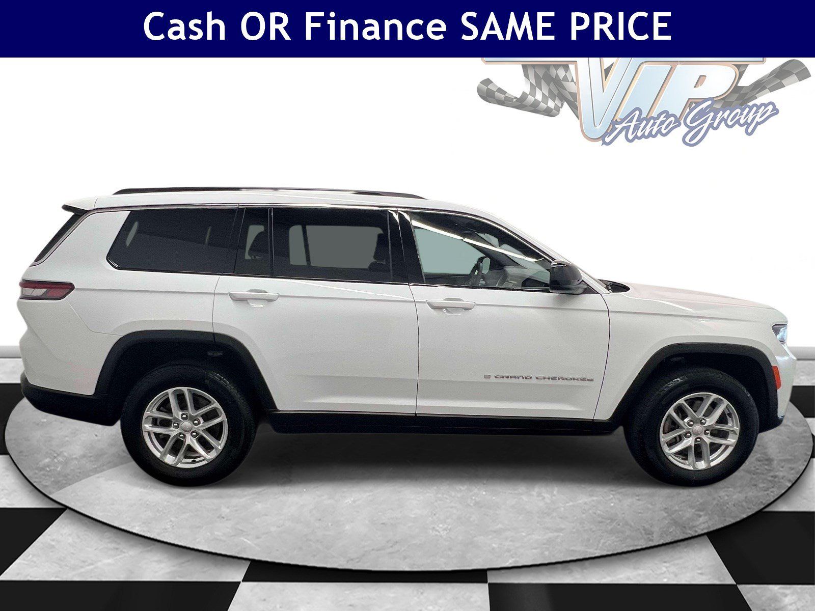 Certified 2025 Jeep Grand Cherokee L Laredo w/ Luxury Tech Group I AWD/4WD image 7