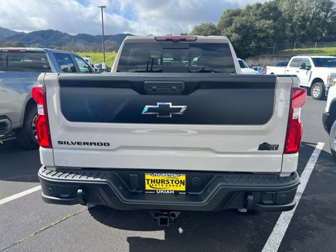 New 2026 Chevrolet Silverado 1500 ZR2 w/ ZR2 Bison Edition image 7