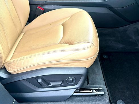 Used 2021 Audi Q7 3.0T Premium Plus w/ Executive Package image 25