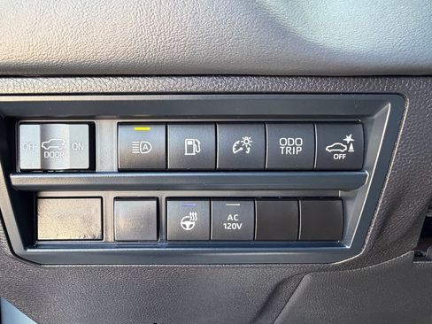 Used 2025 Toyota Sequoia Platinum w/ TRD Off-Road Package AWD/4WD image 23