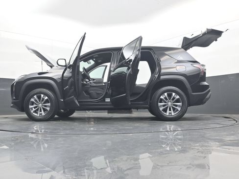 Used 2026 Chevrolet Equinox LT FWD image 40