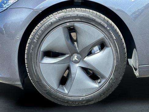 Used 2020 Tesla Model 3 Long Range AWD/4WD image 23