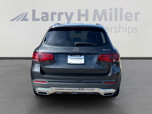 Used 2022 Mercedes-Benz GLC 300 4MATIC image 5