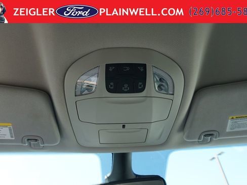 Used 2024 Chrysler Pacifica Touring-L FWD image 34