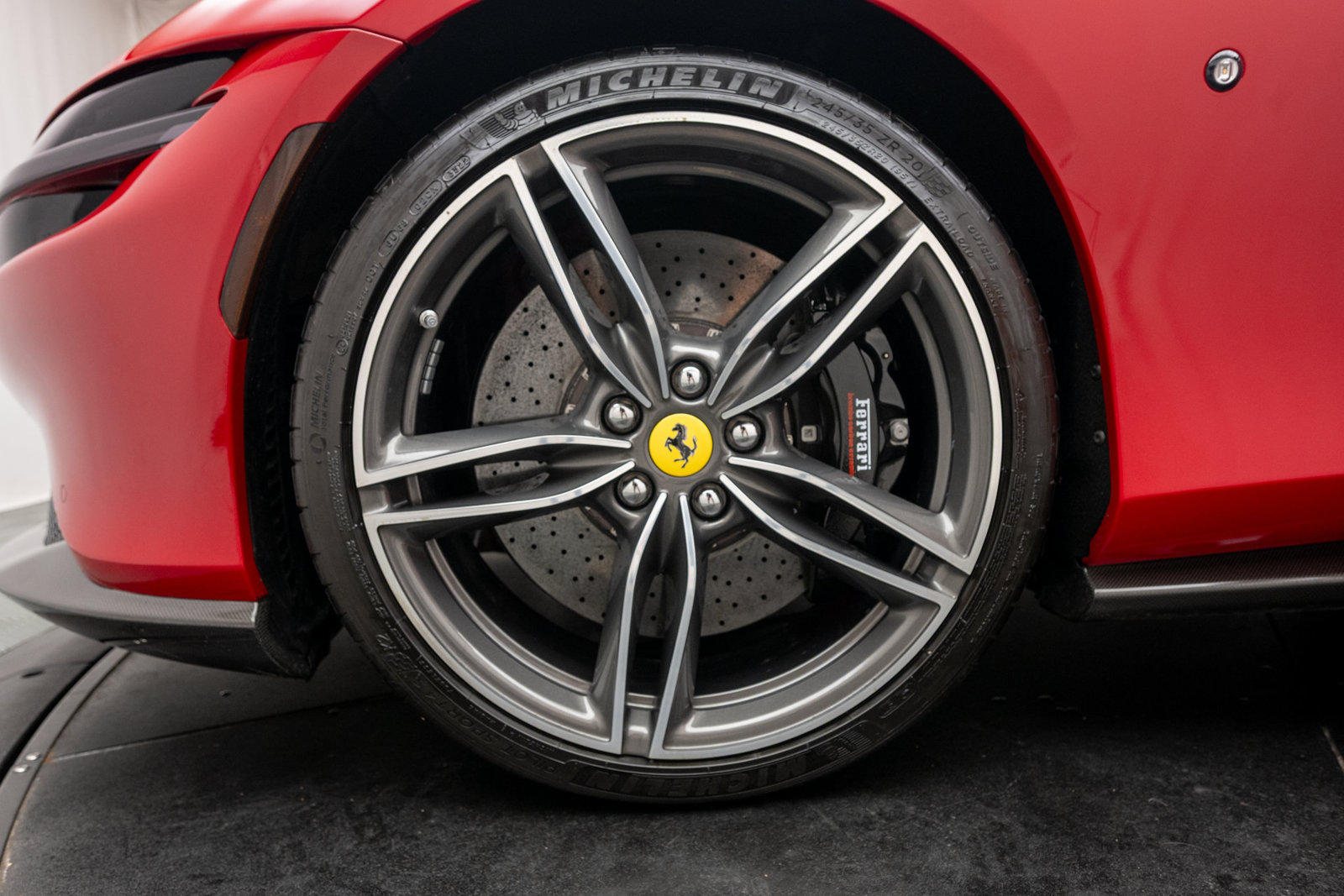 Used 2022 Ferrari Roma RWD image 31