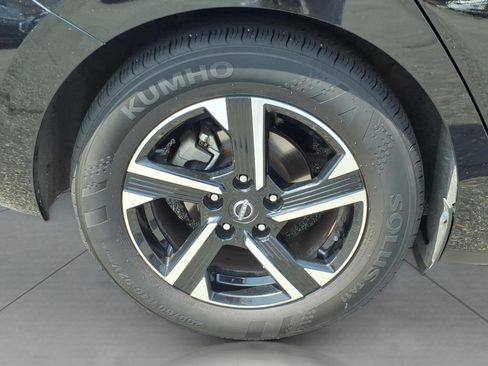 Used 2024 Nissan Sentra SV FWD image 5