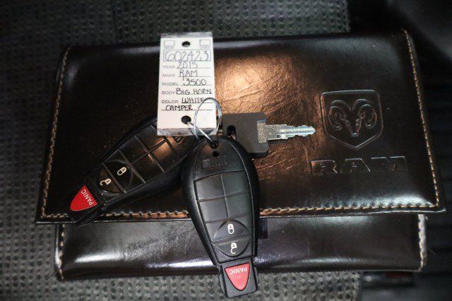 Used 2015 RAM 3500 SLT AWD/4WD image 65