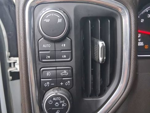 Used 2019 Chevrolet Silverado 1500 RST AWD/4WD image 13