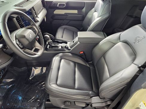 New 2026 Ford Bronco Badlands AWD/4WD image 12