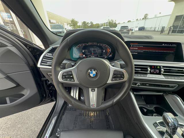 Used 2022 BMW X6 xDrive40i w/ M Sport Package AWD/4WD image 13