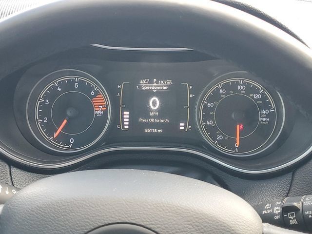 Used 2020 Jeep Cherokee Latitude Plus FWD image 13