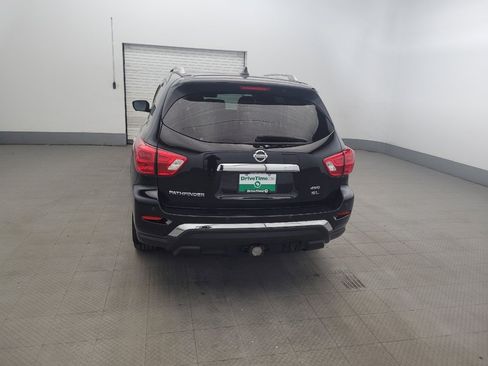 Used 2019 Nissan Pathfinder SL w/ SL Premium Package AWD/4WD image 6