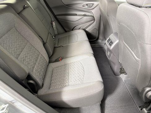 Used 2024 Chevrolet Equinox LT FWD image 13