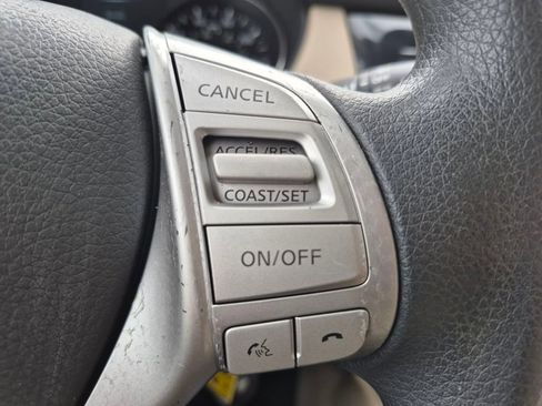 Used 2016 Nissan Rogue S image 14