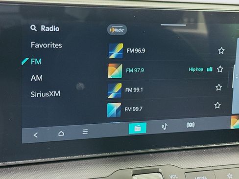 Used 2025 Kia K4 LXS image 21