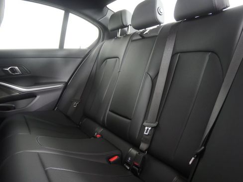 Used 2026 BMW 330i Sedan w/ M Sport Package RWD image 15