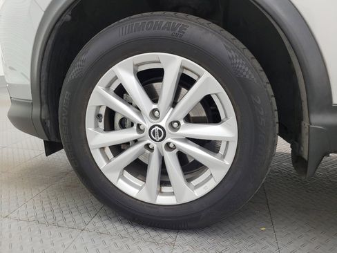 Used 2019 Nissan Rogue Sport SV image 31