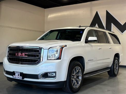 Used 2015 GMC Yukon XL SLT w/ Open Road Package AWD/4WD image 1