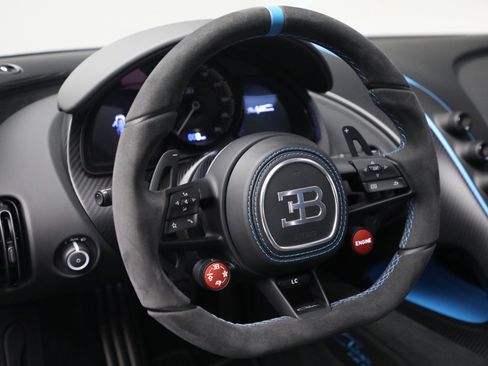 Used 2021 Bugatti Chiron Pur Sport image 16