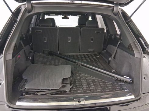 Used 2021 Audi Q7 3.0T Prestige w/ Prestige Package image 29