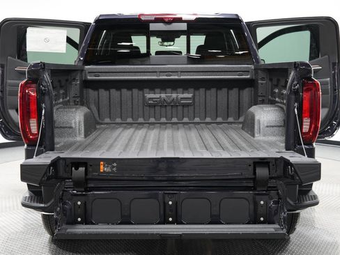 New 2026 GMC Sierra 1500 Denali w/ Denali Reserve Package image 17
