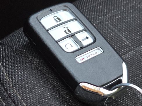 Used 2025 Honda HR-V LX image 36