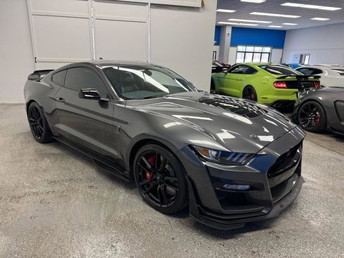 Used 2020 Ford Mustang Shelby GT500 w/ Technology Package image 4