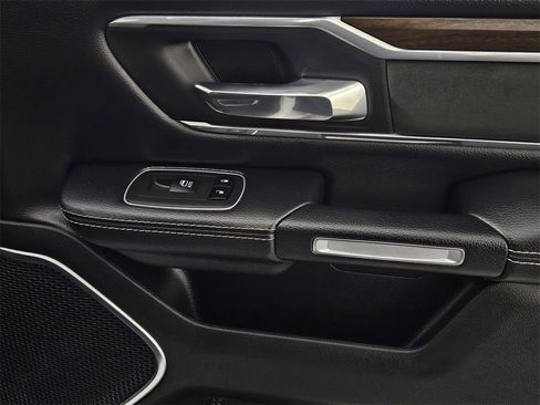 Used 2021 RAM 1500 Laramie image 33