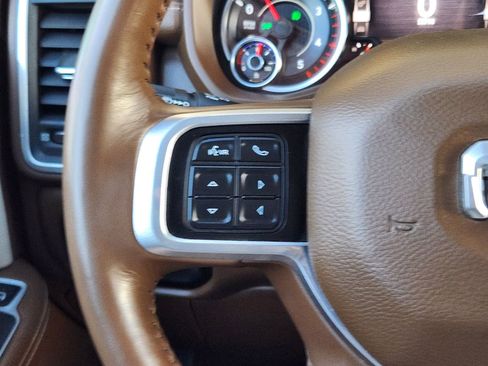 Used 2020 RAM 2500 Laramie image 32