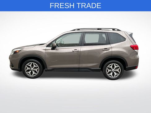 Certified 2023 Subaru Forester Premium image 2