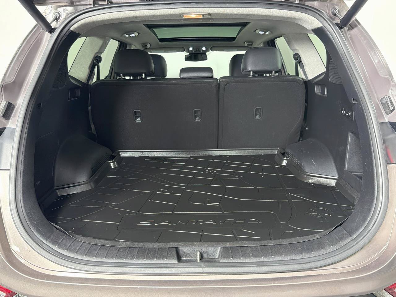 Used 2020 Hyundai Santa Fe Limited AWD/4WD image 45