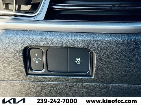 New 2026 Kia Sorento LX FWD image 30