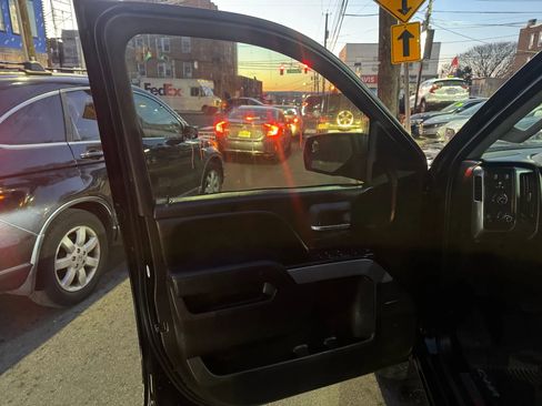 Used 2015 Chevrolet Silverado 1500 LT w/ Midnight Edition image 24